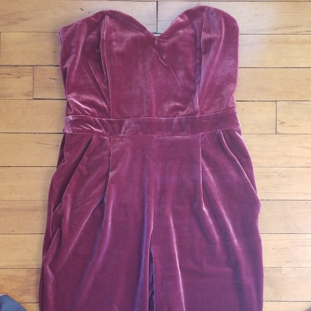 Express velvet strapless burgandy jumper